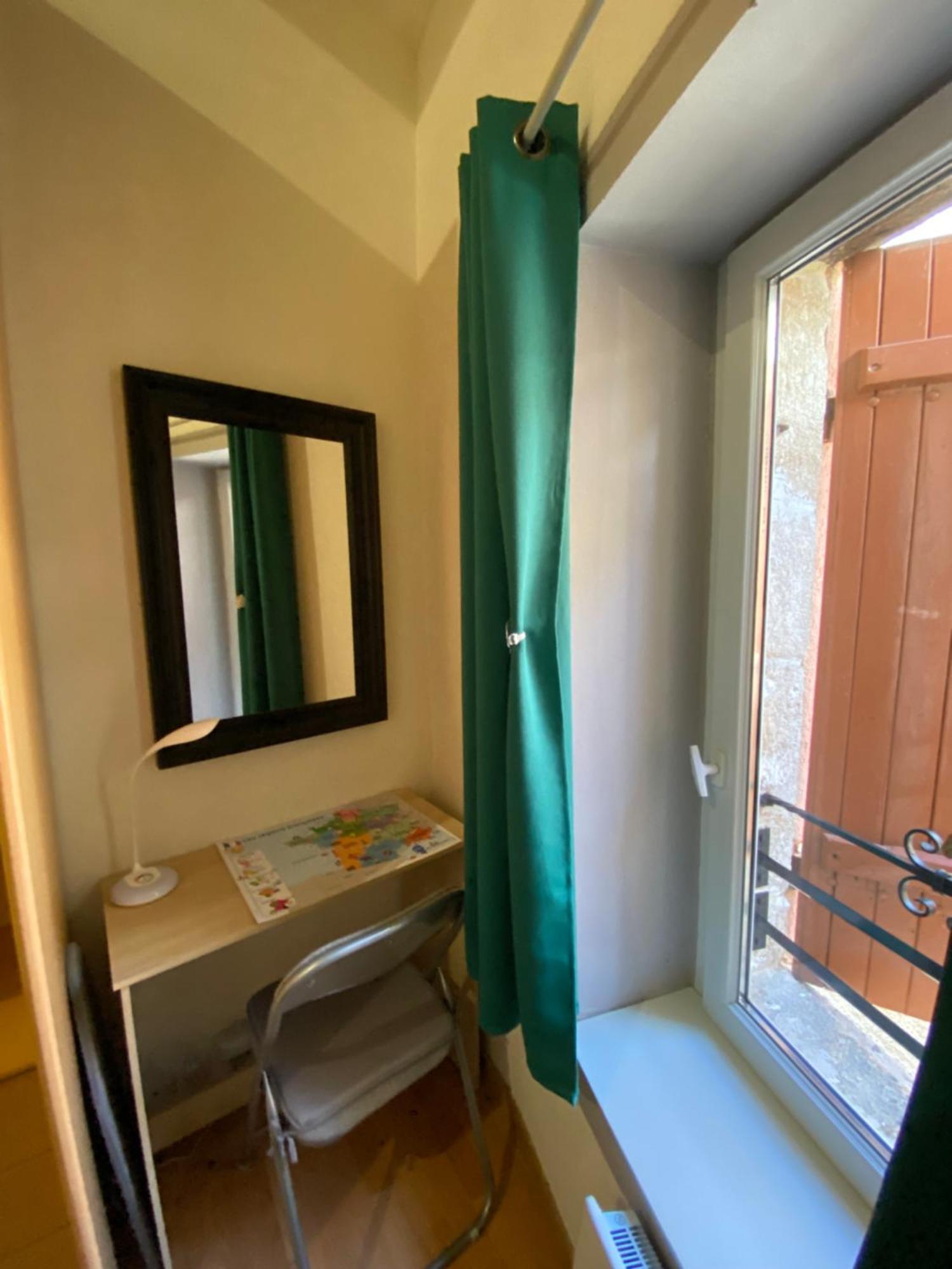 Maison De Village Atypique Saint-Genies-de-Fontedit エクステリア 写真