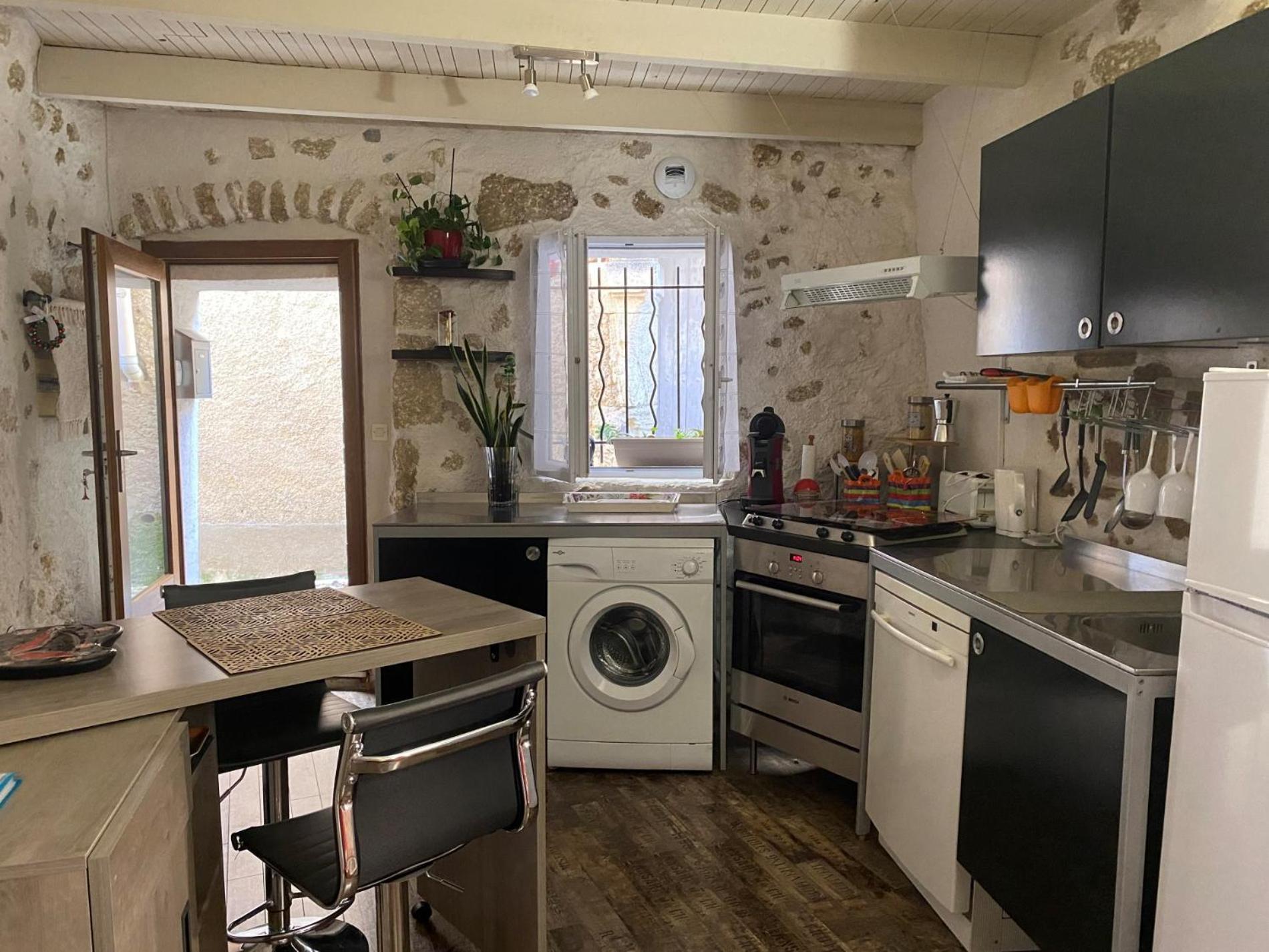 Maison De Village Atypique Saint-Genies-de-Fontedit エクステリア 写真