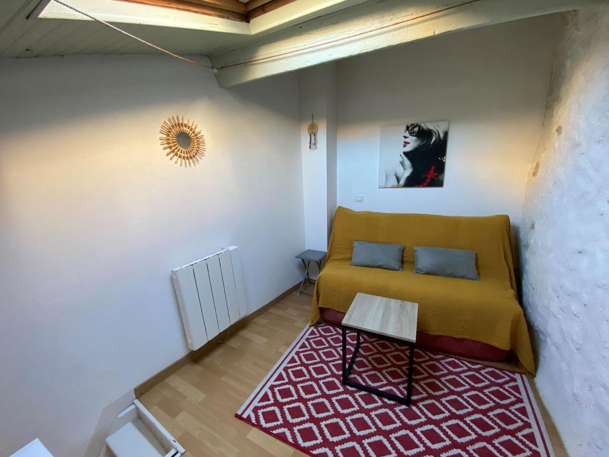Maison De Village Atypique Saint-Genies-de-Fontedit エクステリア 写真